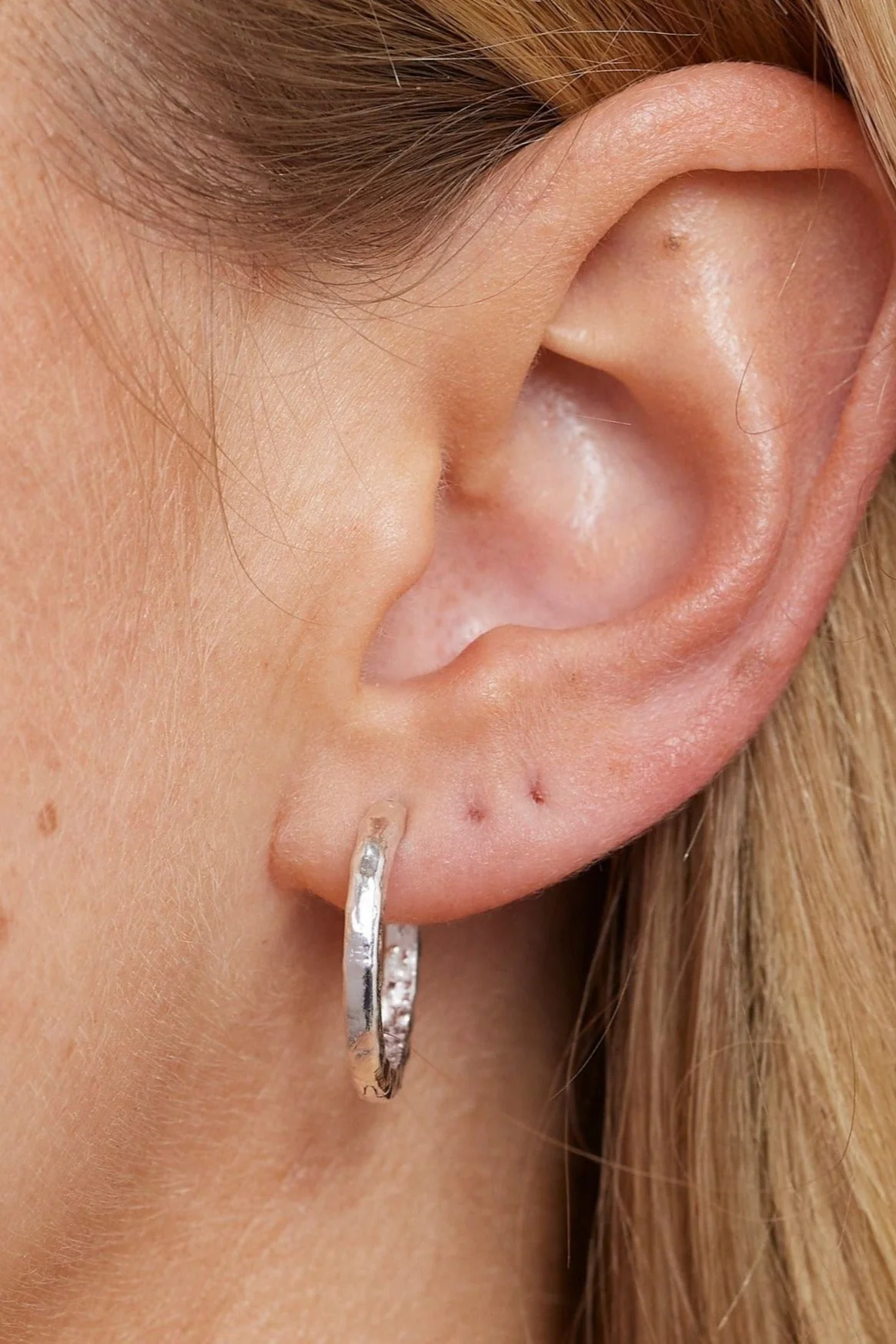 Textured Silver Huggies - Large - Image 3