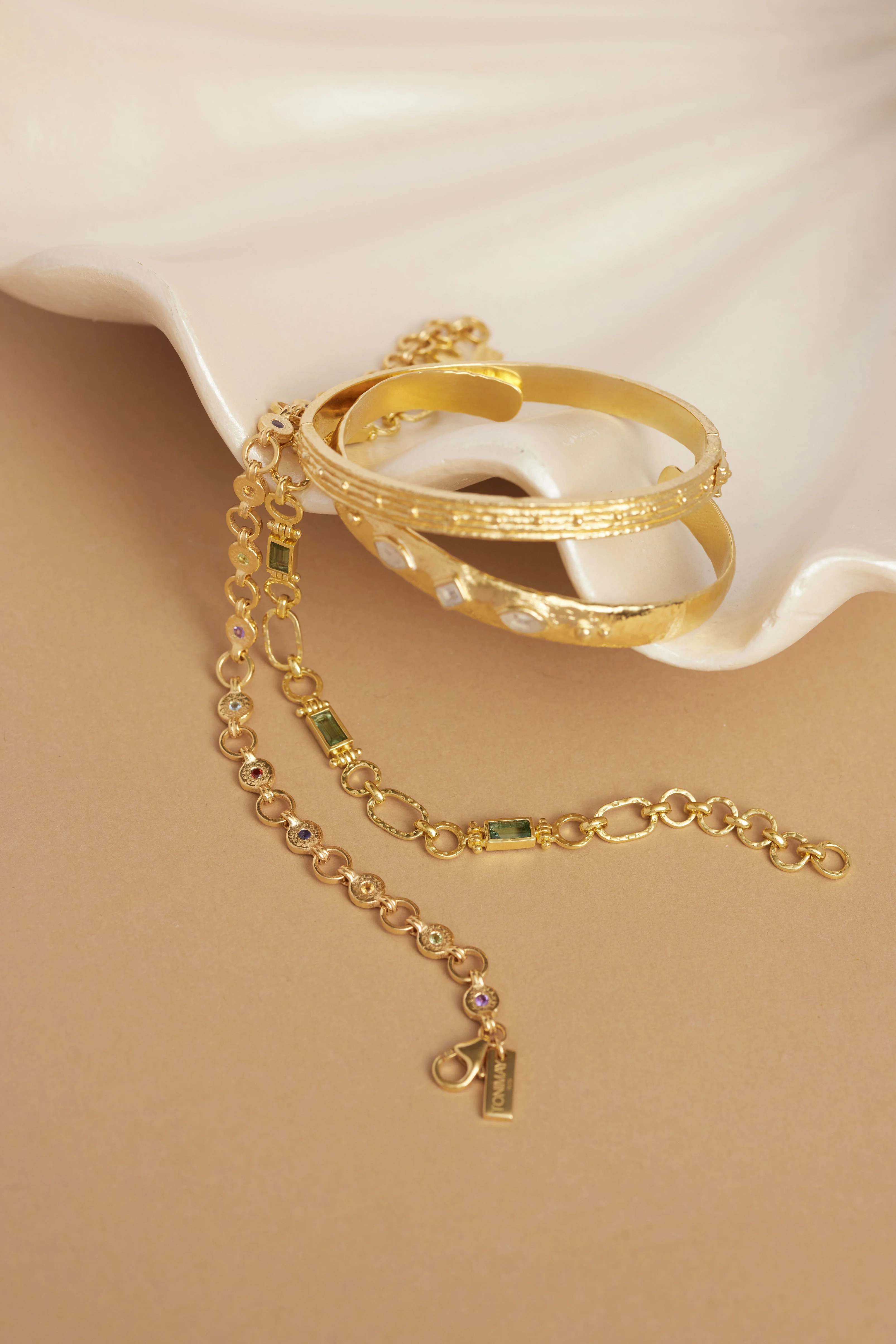 Petra Apatite Gold Bracelet - Image 4